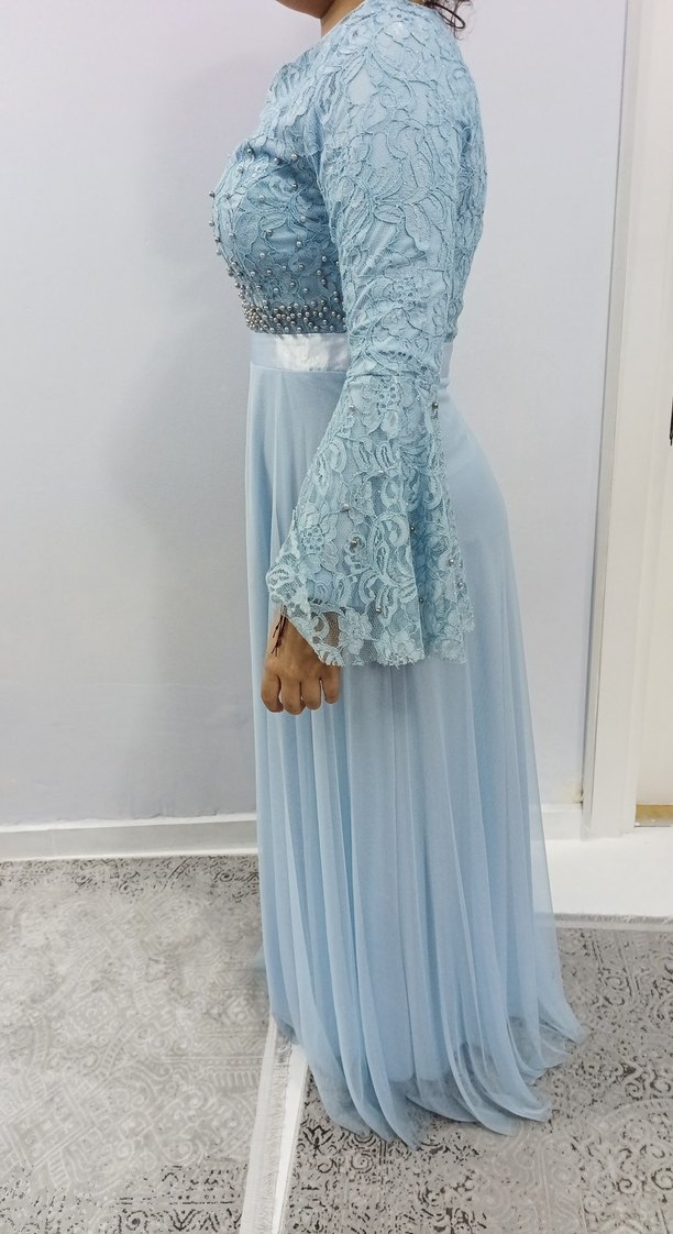 Kadın Mavi Nakışlı Uzun Abiye Elbise - Görsel 2