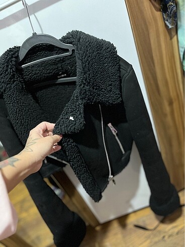 xs Beden siyah Renk bershka ceket