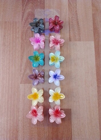 Beden çeşitli Renk 4cm mini boy aloha toka lotus toka