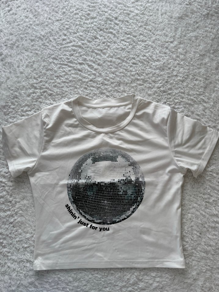 Kadın Beyaz Parlak Payetli Tişört - Görsel 2