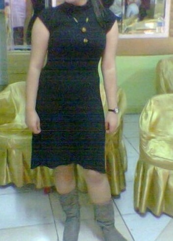 Siyah penye elbise