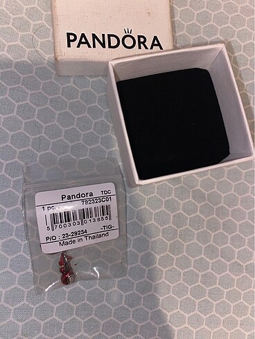  Beden PANDORA SPİDERMAN CHARM