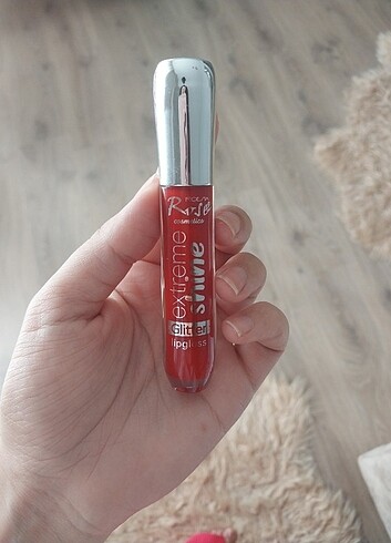 Diğer Rose marka glitter icerikli lipgloss
