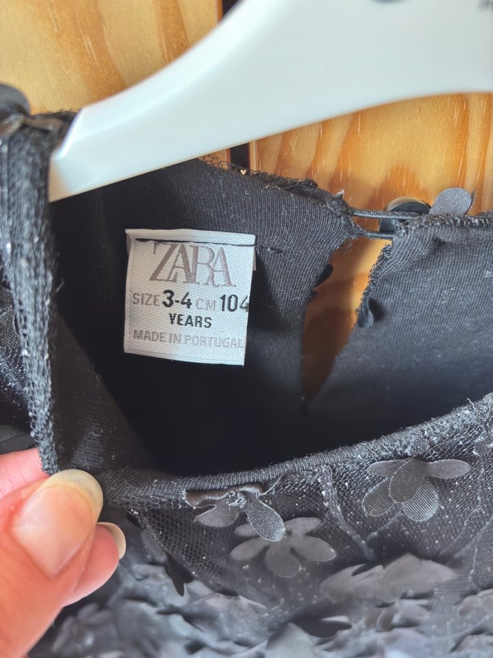 Zara Kız Çocuk Siyah Deri Fırfırlı Elbise - Görsel 4