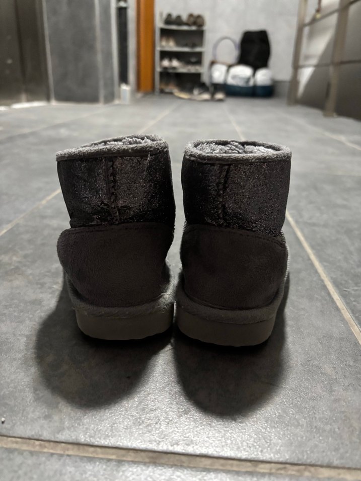 HM Gri Süet Tüylü çocuk Bot - Görsel 3