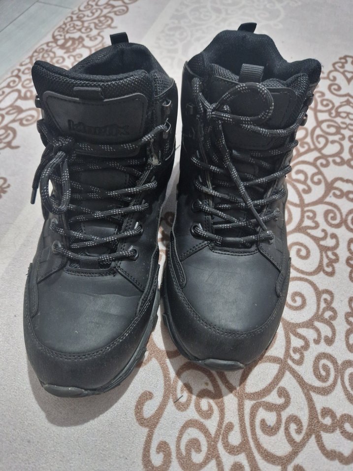 Siyah Bağcıklı Erkek  Bot - Görsel 2