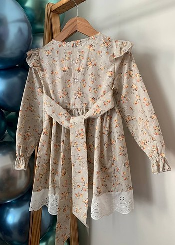 Bej Çiçekli Uzun Kollu Kız Elbisesi - Görsel 2