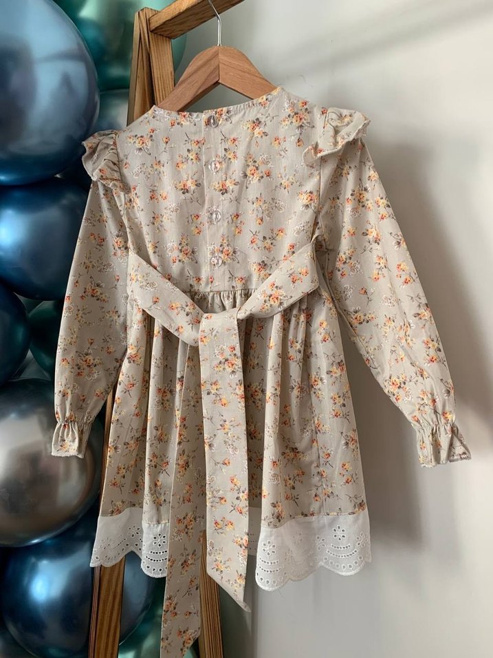 Bej Çiçekli Uzun Kollu Kız Elbisesi - Görsel 2