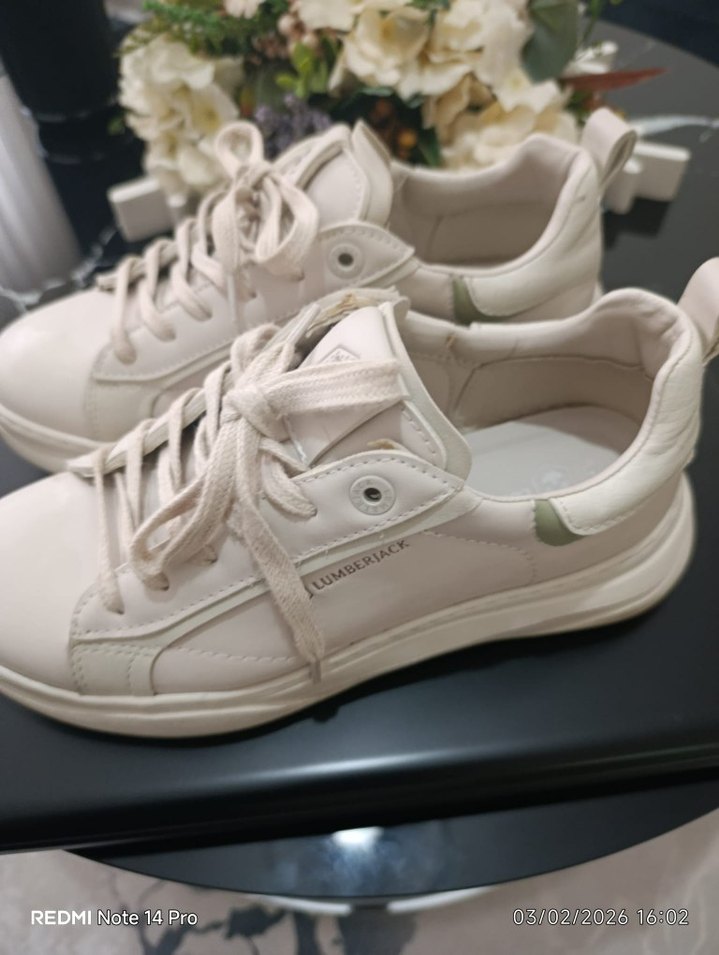 Beyaz Bağcıklı Kadın Spor Ayakkabı - Görsel 3