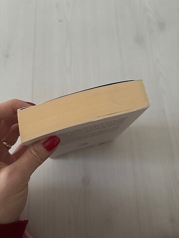 Beden Renk İki Şehrin Hikayesi Charles Dickens Dünya Klasiği