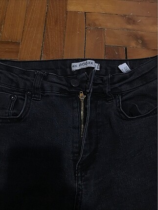 siyah addax jean