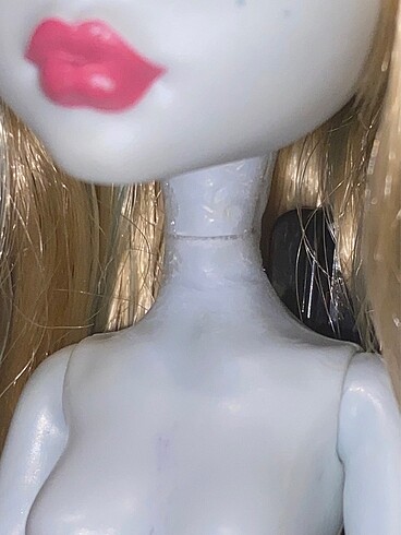 Monster High 2011 Mattel Monster High School's Out Lagoona Blue.