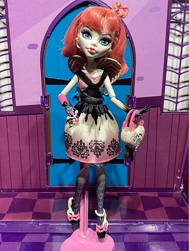 2011 Mattel Monster High Sweet 1600 C.A. Cupid