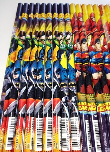 Beden Renk Superman vs batman kurşun kalemler