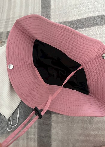 Hello Kitty Pembe Nakışlı Çocuk Şapkası Velcro Detaylı