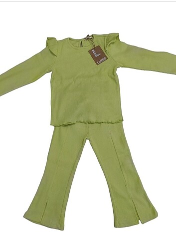 5 Yaş Beden Fırflırlı Bluz Yırtmaç Detaylı Kız Çocuk Tayt Takım Fıstık Yeşil
