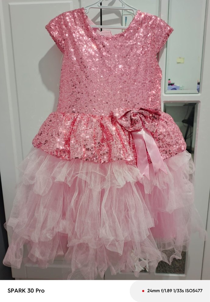 Kız Çocuk Pembe Payetli Fırfırlı Elbise - Görsel 2