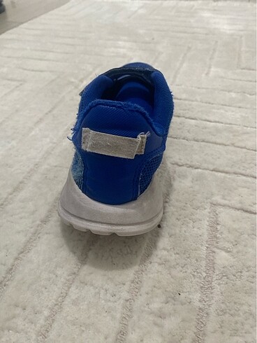35 Beden mavi Renk Adidas spor ayakkabı