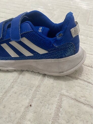 35 Beden Adidas spor ayakkabı
