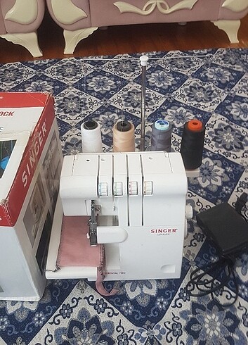 Singer overlok makinası