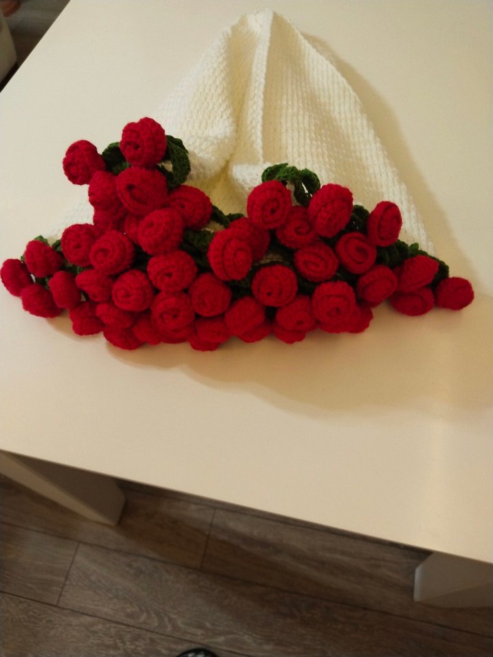 El Örgüsü Kırmızı Gül Buketi battaniye - Görsel 4