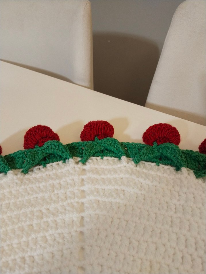 Bohem Tarzı El Örgüsü Kırmızı Gül Demeti battaniye - Görsel 4