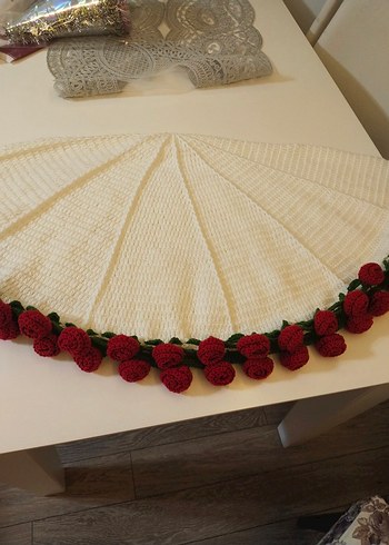 El Yapımı Kırmızı Örgü Güller Buketi - Görsel 3