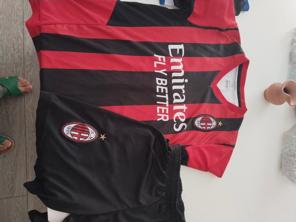 Siyah Baskılı Kısa Kollu Spor Forma - Görsel 2