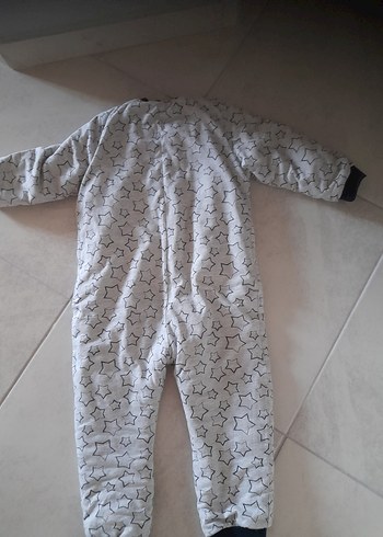 Siyah Yıldız Desenli Gri Bebek Tulumu - Görsel 3