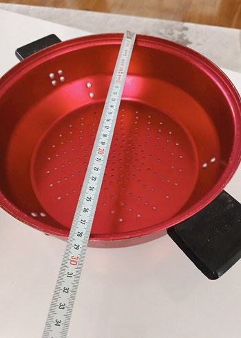 Kırmızı Renkli Delikli Tencere - Görsel 5