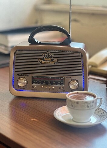 AHŞAP GÖRÜNÜMLÜ NOSTALJİK RADYO 