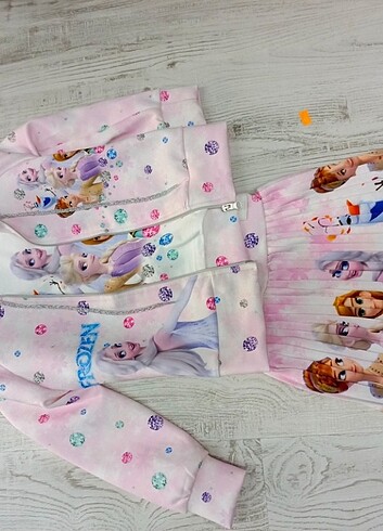 6 Yaş Beden pembe Renk Elsa 3lü Takım