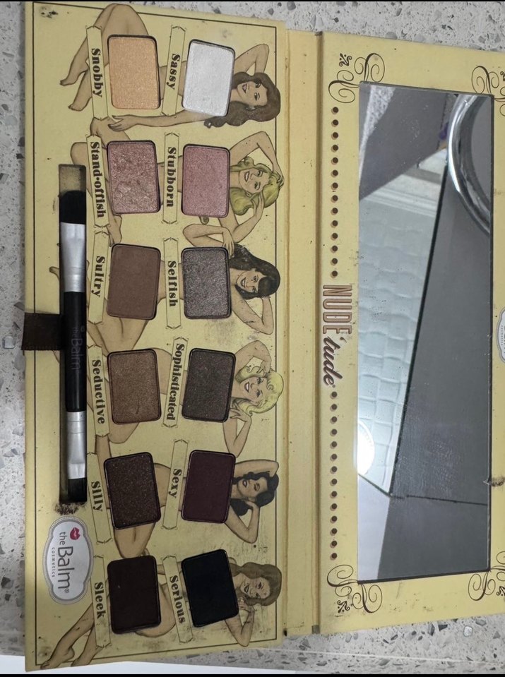 theBalm Nude'tude Göz Farı Paleti - Görsel 2