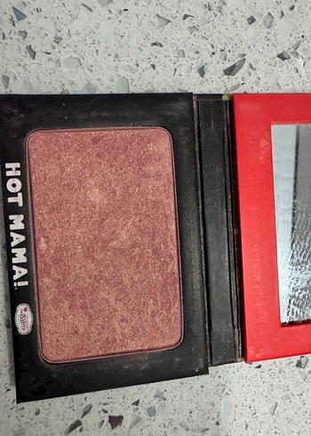 The Balm Hot Mama Parlak Camel Allık - Görsel 2