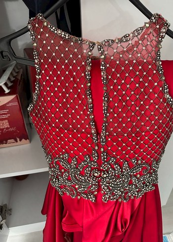 İnci İşlemeli Kırmızı Uzun Abiye Elbise - Görsel 4