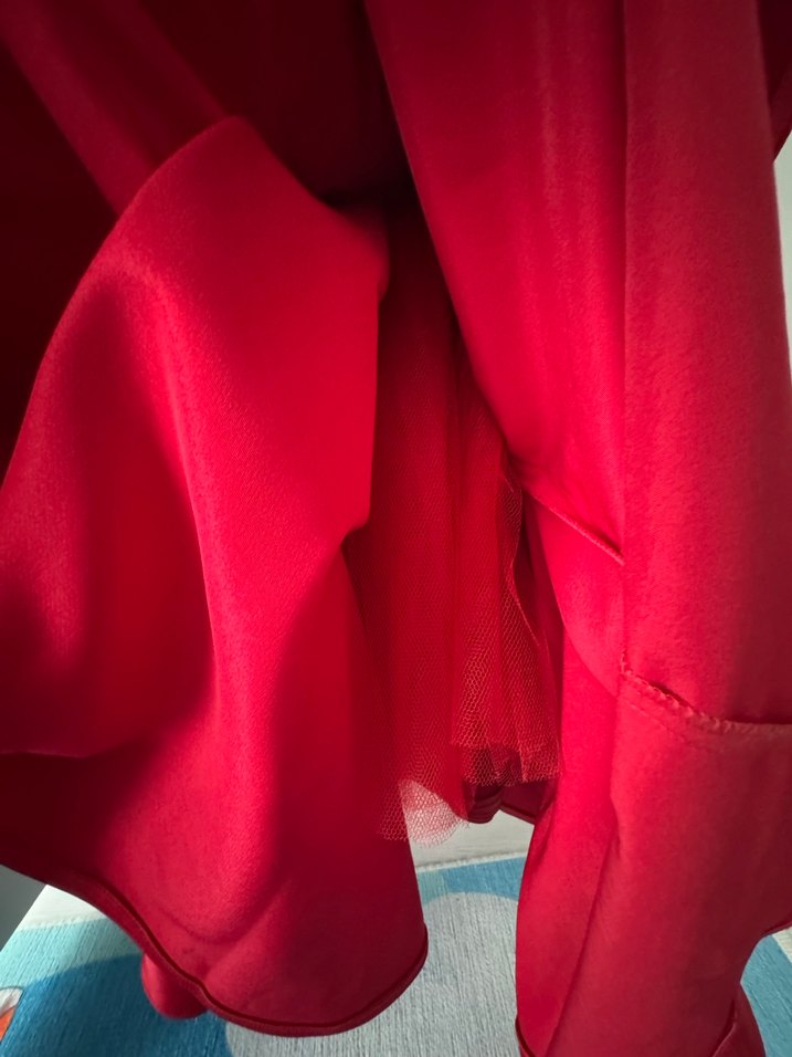 İnci İşlemeli Kırmızı Uzun Abiye Elbise - Görsel 5