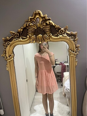 sırt detaylı etekli pembe elbise
