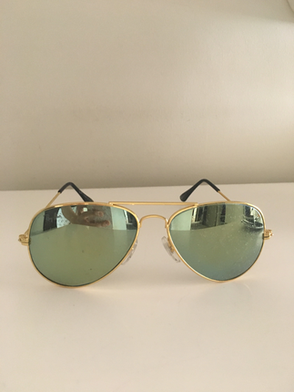rayban gozluk orjinal degildir