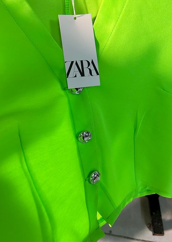 Zara Zara Yeşil Mini Düğmeli Kadın Yelek