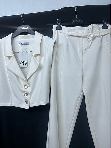 Zara İKİLİ TAKIM EKRU