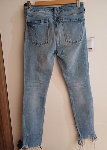 Zara Zara Denim Normal Boy Yırtık Kot Pantolon