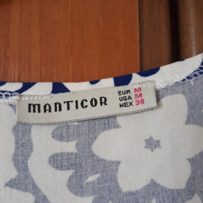 viskon penye  V Yaka Düğmeli Midi Elbise - Görsel 4