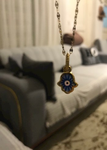 Mavi Zincir Detaylı Hamsa Kolye - Görsel 3