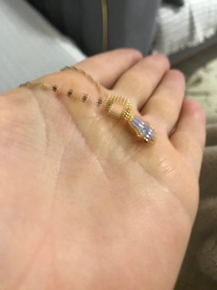 Mavi Zincir Detaylı Hamsa Kolye - Görsel 4