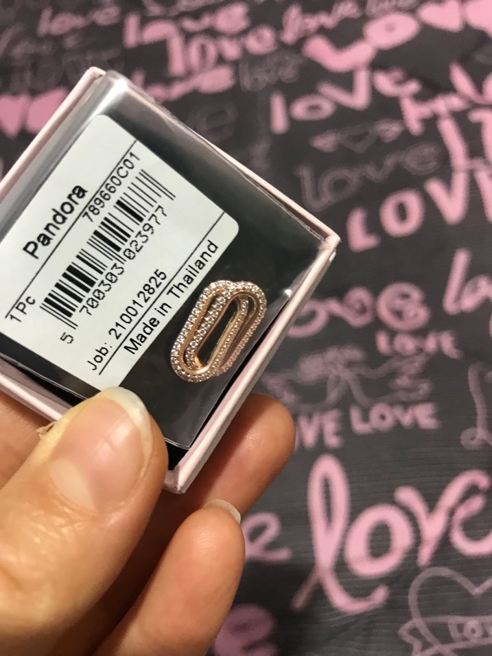 Zincir Detaylı Parlak Altın Broş - Görsel 4