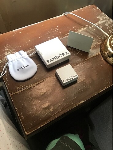  Beden beyaz Renk Pandora 4 kutu