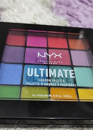 NYX Ultimate Shadow Palette Brights