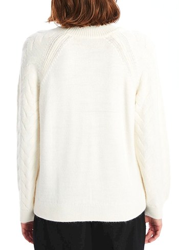 Bisiklet Yaka Kendinden Desenli Kazak - Görsel 3