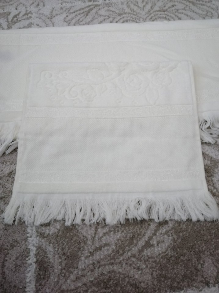 Analı kızlı krem Havlu Seti - Görsel 2