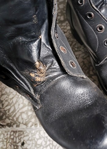 Siyah Deri Punk Tarzı Tokalı Bot - Görsel 4